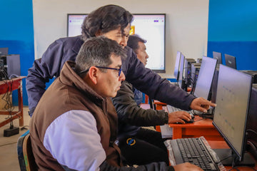 Minera Bateas capacita a docentes de Caylloma y Jachaña en tecnología e inteligencia artificial